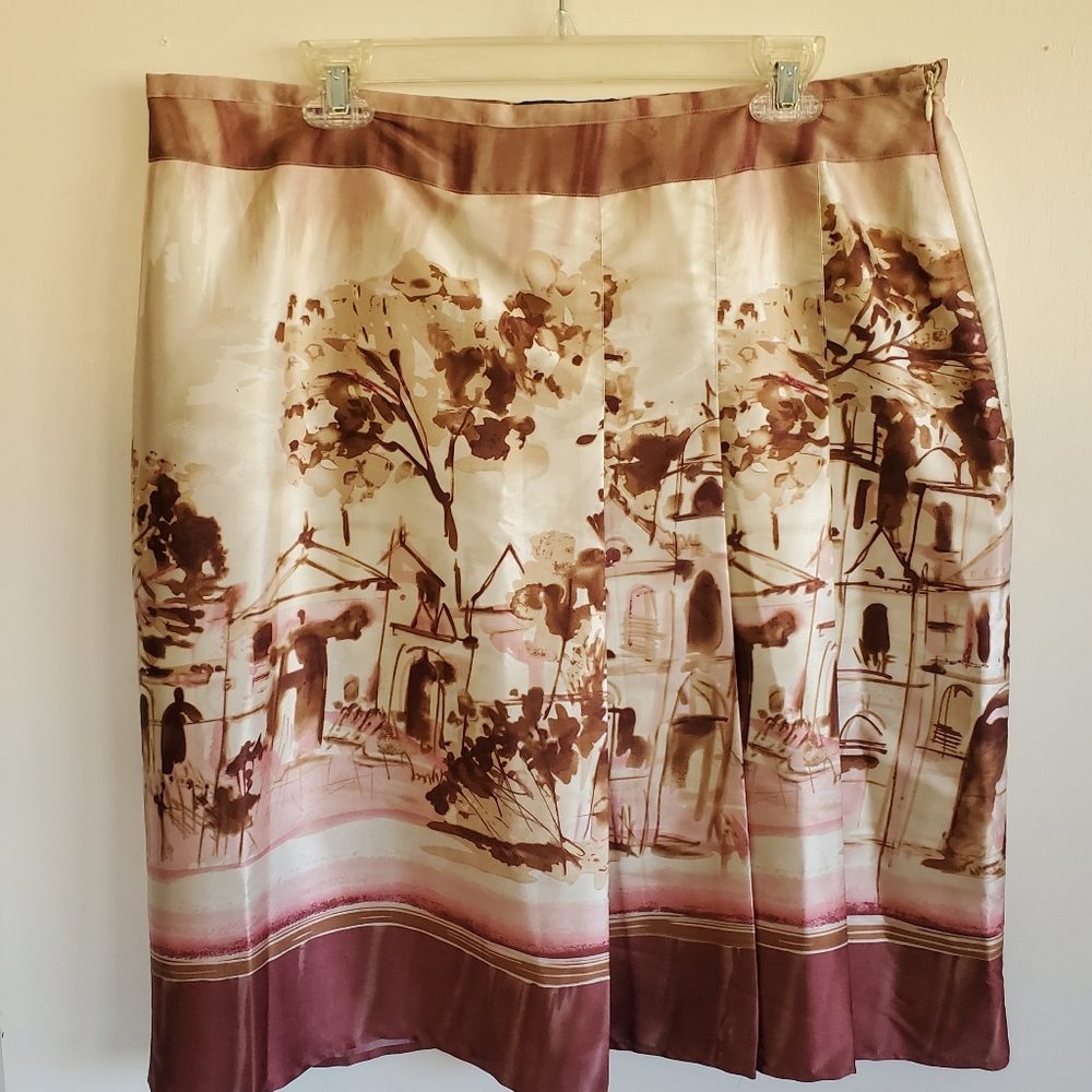 Ladies Pierre Cardin skirt size 16